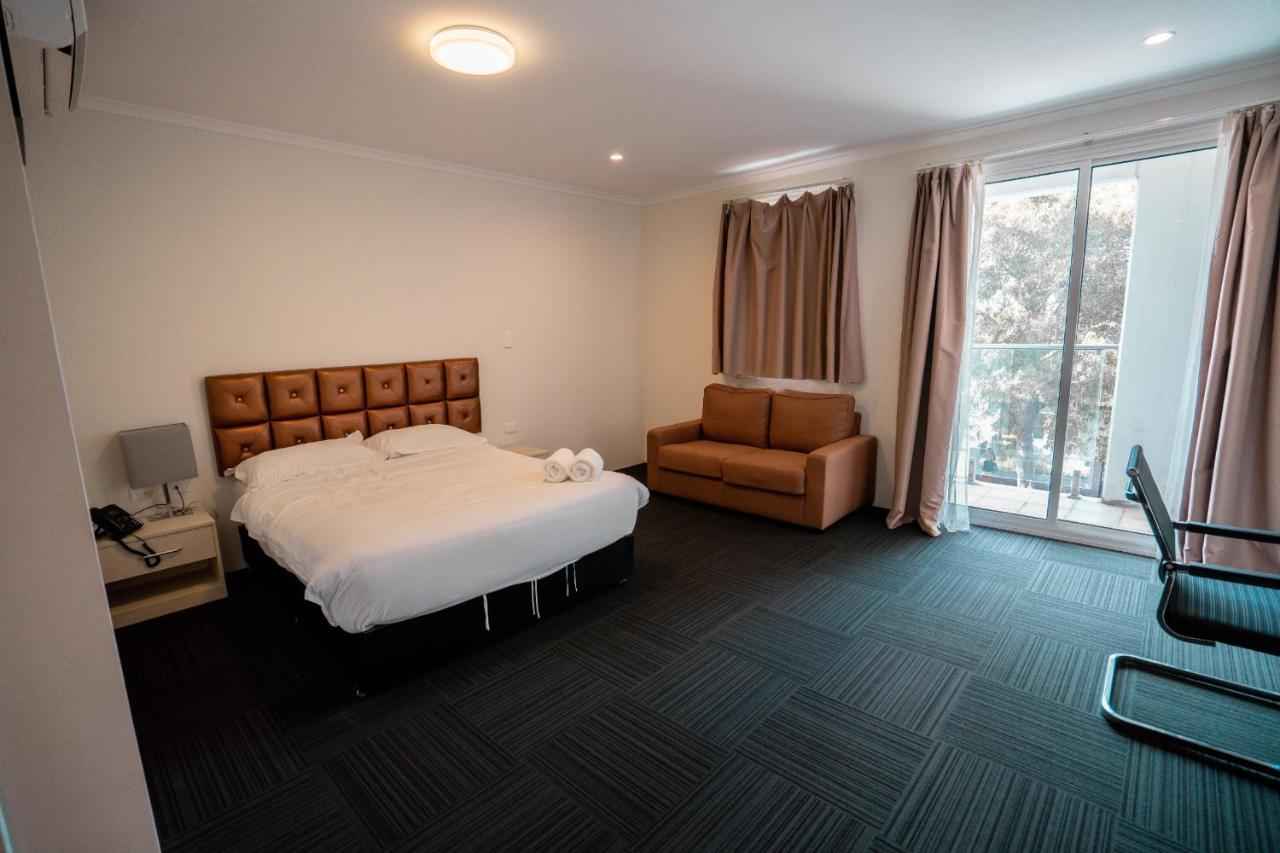 Citylights Perth Room photo